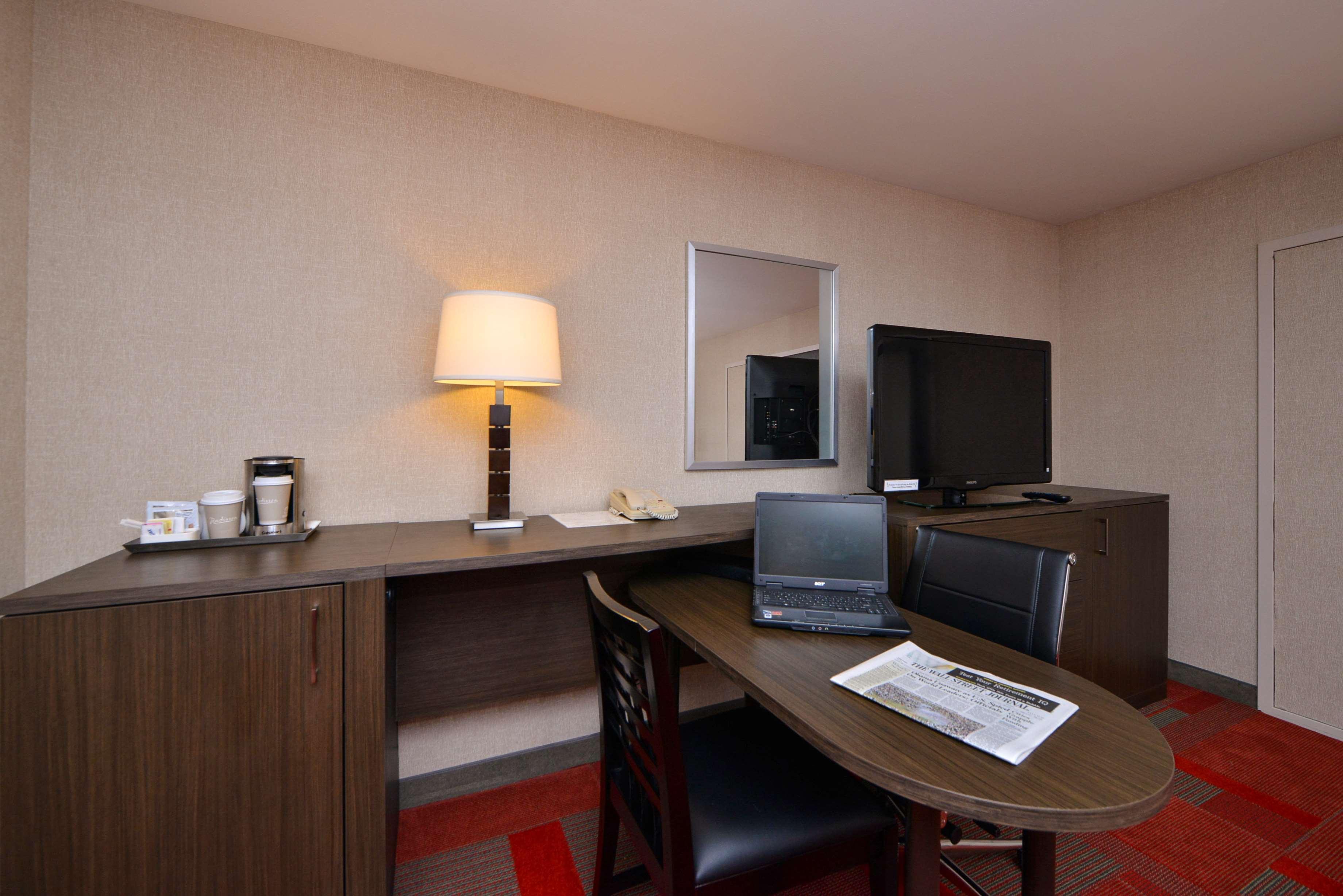 Radisson Hotel MadisonMadison  Kültér fotó