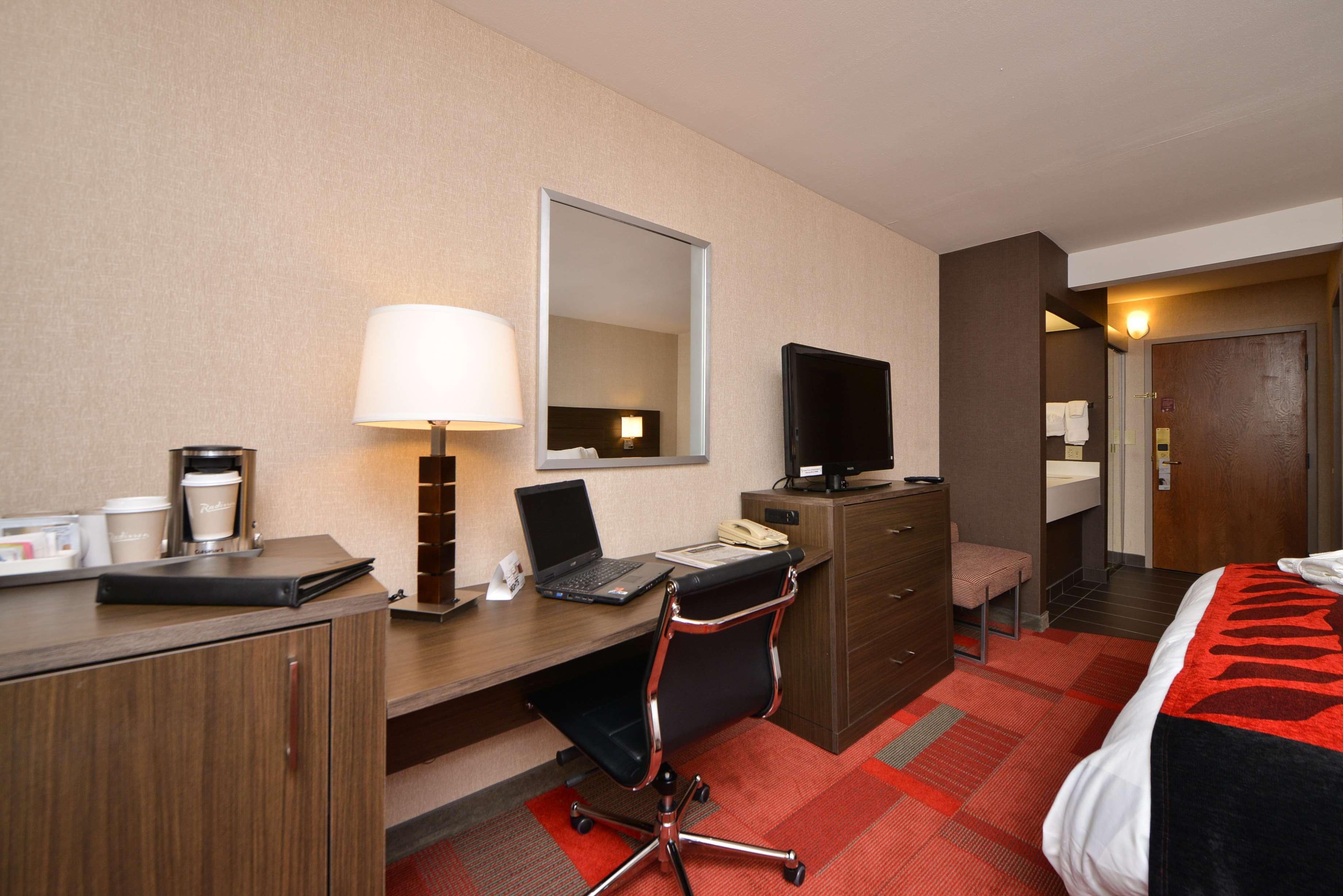 Radisson Hotel MadisonMadison  Kültér fotó